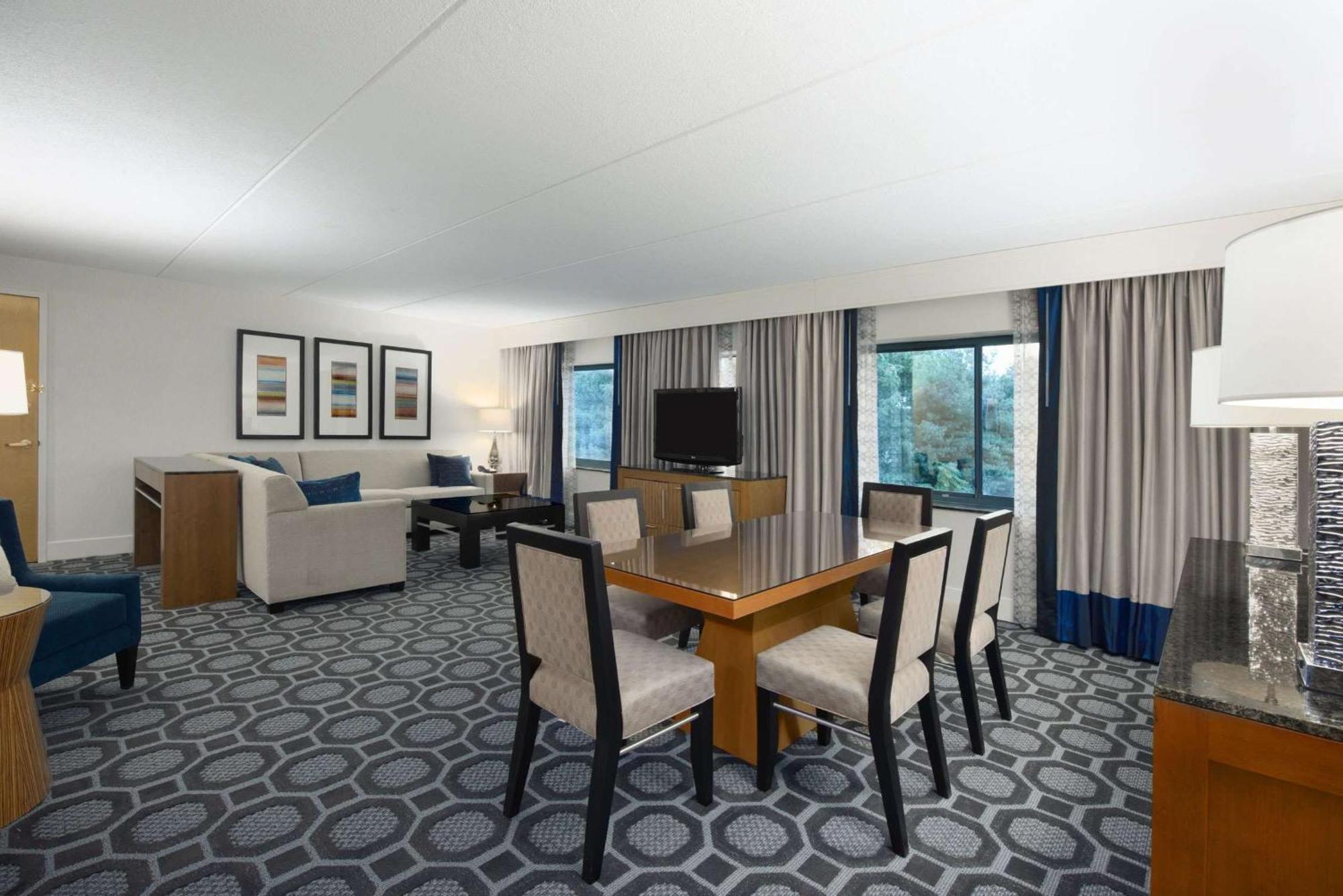 ฮิลตั้นลองไอซ์แลนด์/ฮันทิงตั้น โฮเต็ล Hotel เมลวิลล์ ภายนอก รูปภาพ